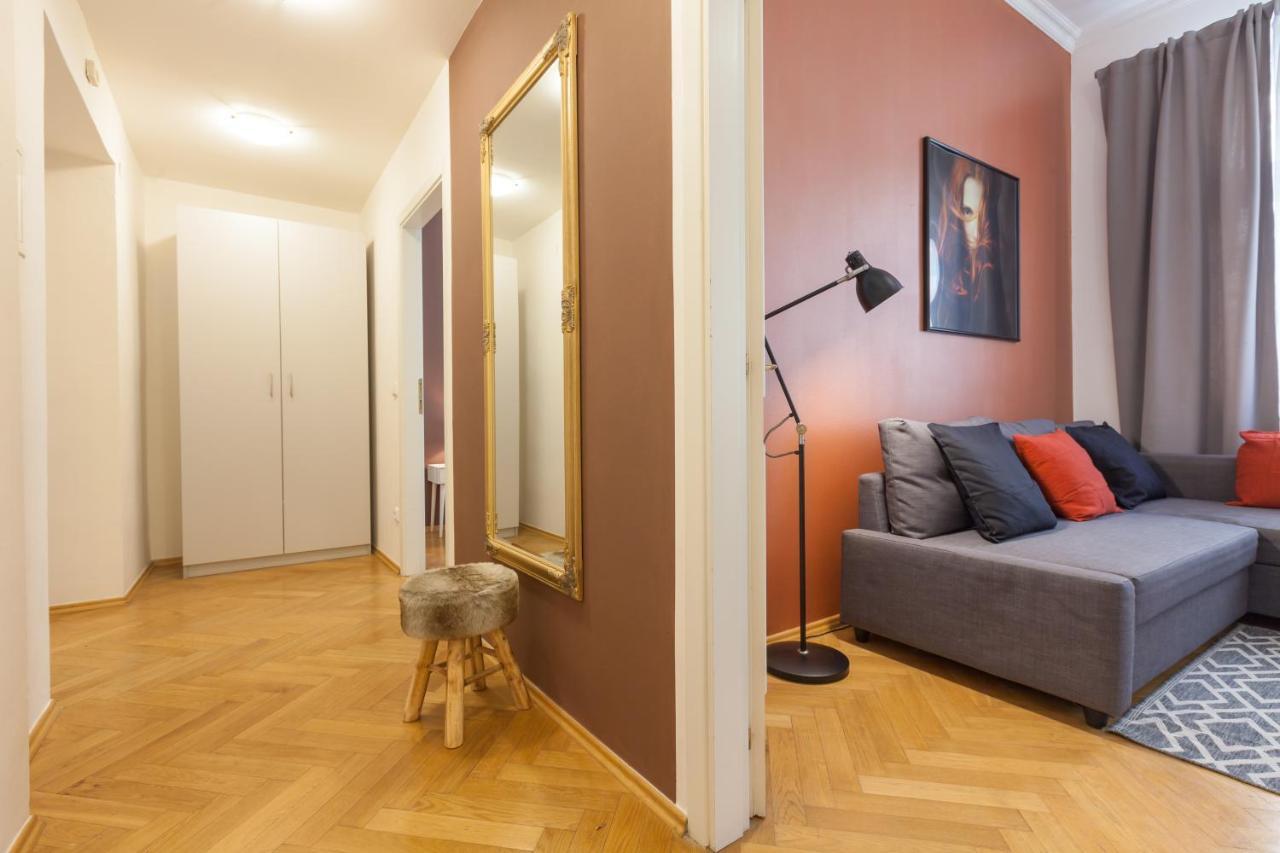 Nejedleho Apartmeet ปราก ภายนอก รูปภาพ