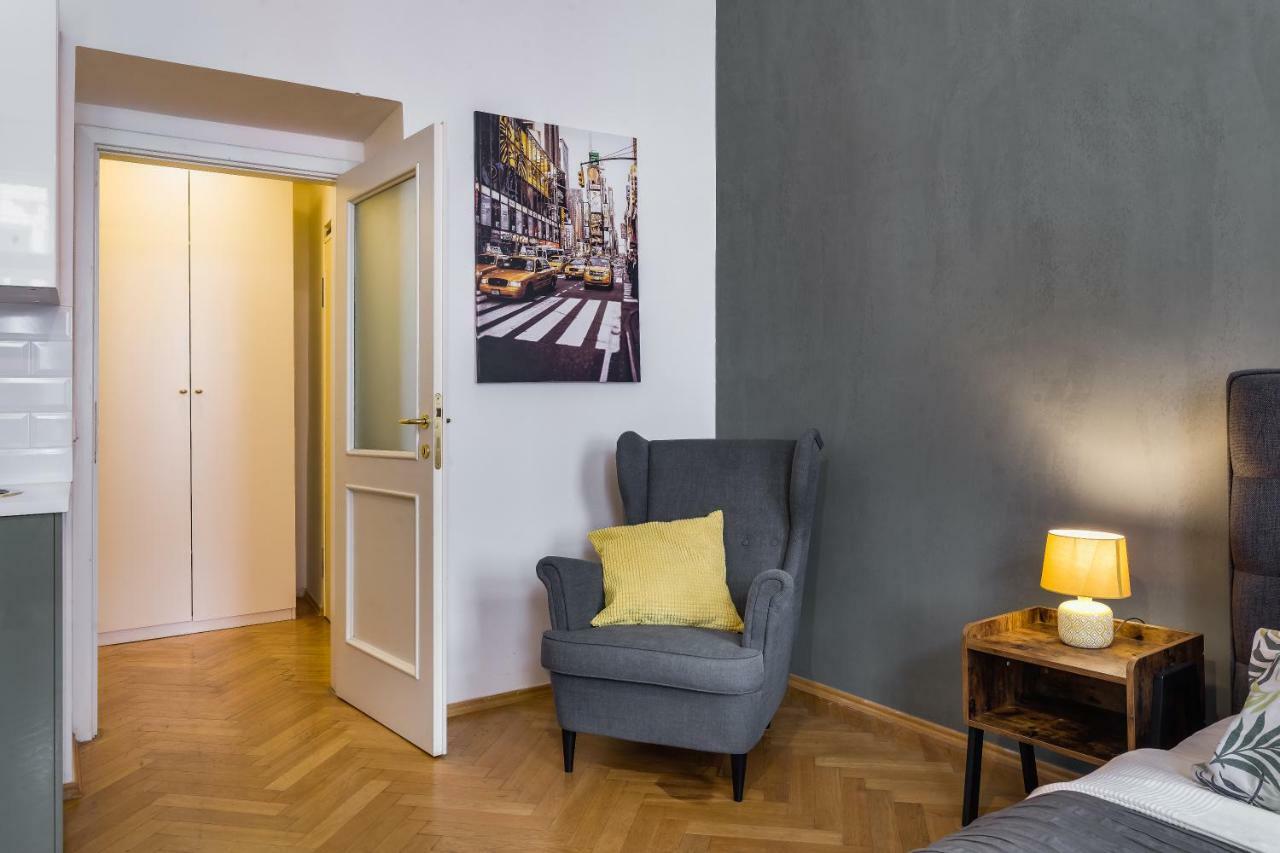 Nejedleho Apartmeet ปราก ภายนอก รูปภาพ