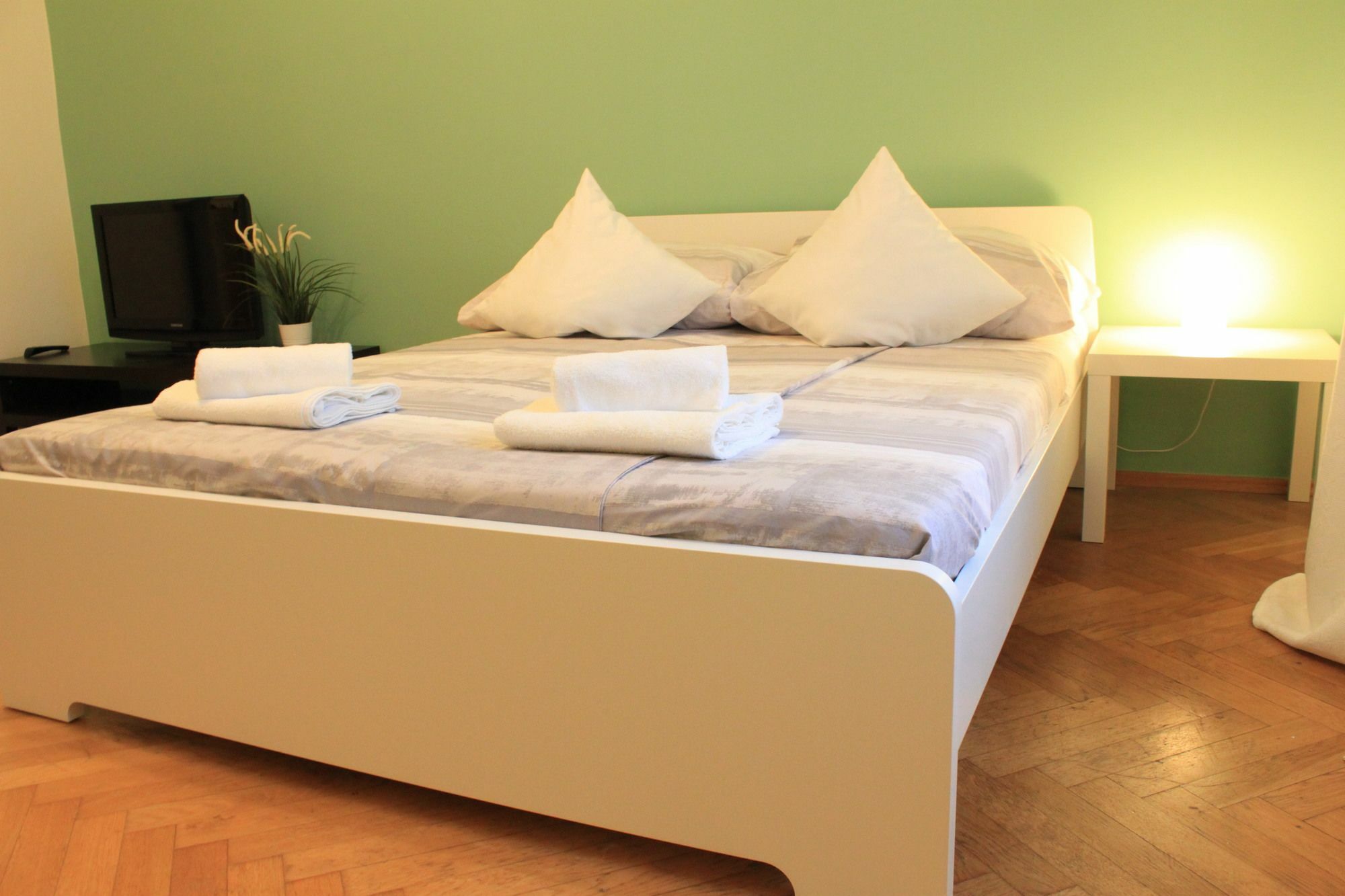 Nejedleho Apartmeet ปราก ภายนอก รูปภาพ