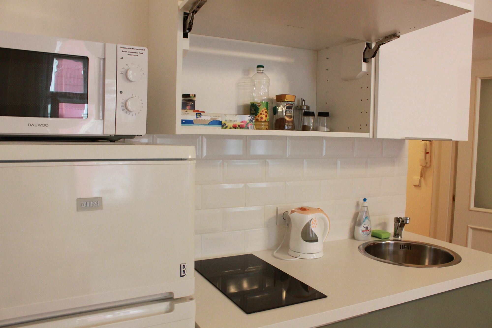 Nejedleho Apartmeet ปราก ภายนอก รูปภาพ